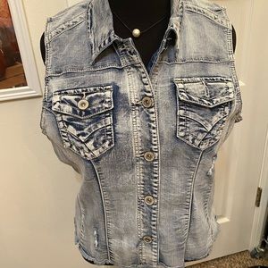 Maurice’s blue jean vest
